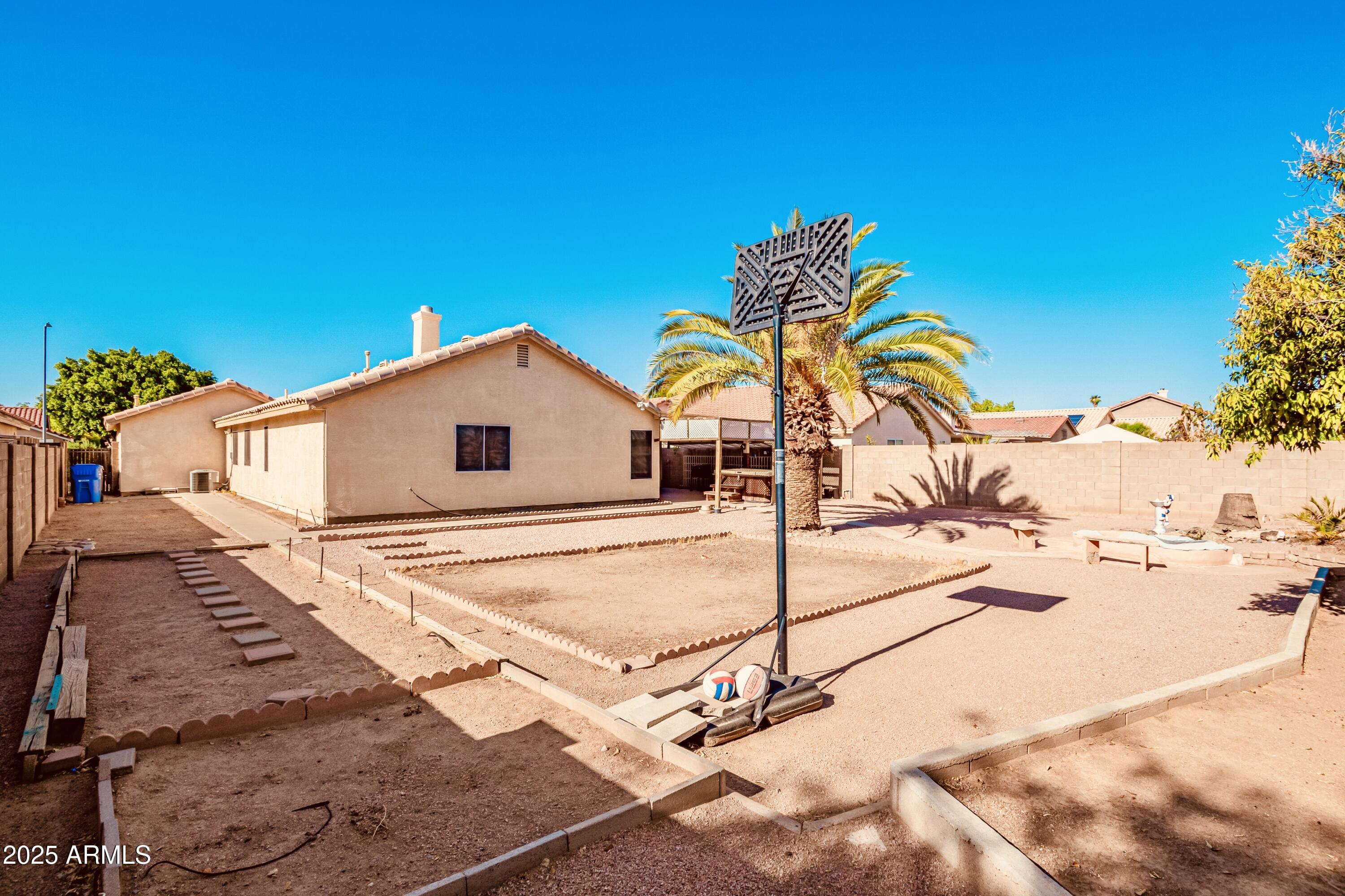 3935 West Charter Oak Road Phoenix, AZ 85029 - Photo 6 of 18 IMG_3946