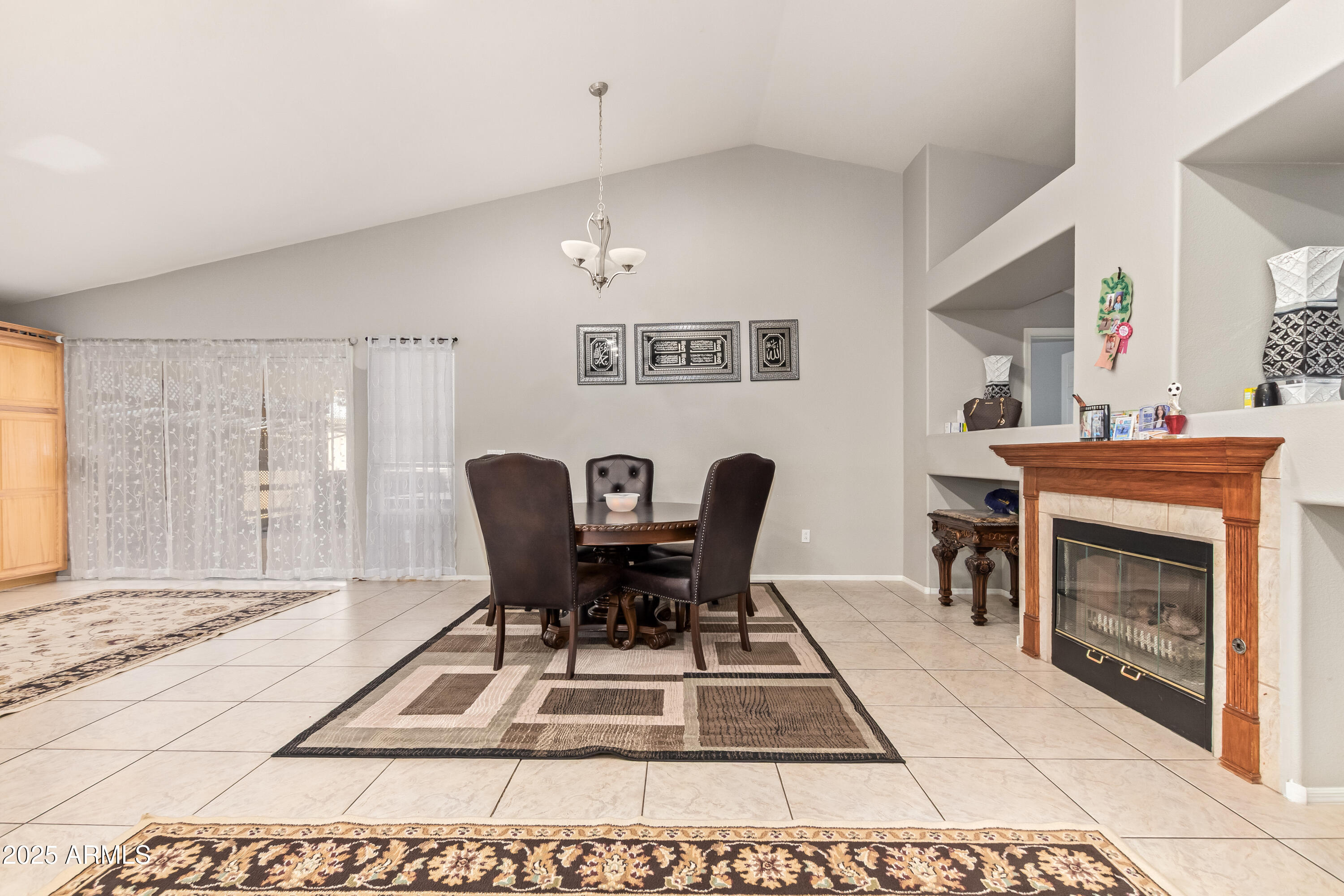 3935 West Charter Oak Road Phoenix, AZ 85029 - Photo 8 of 18 IMG_3928