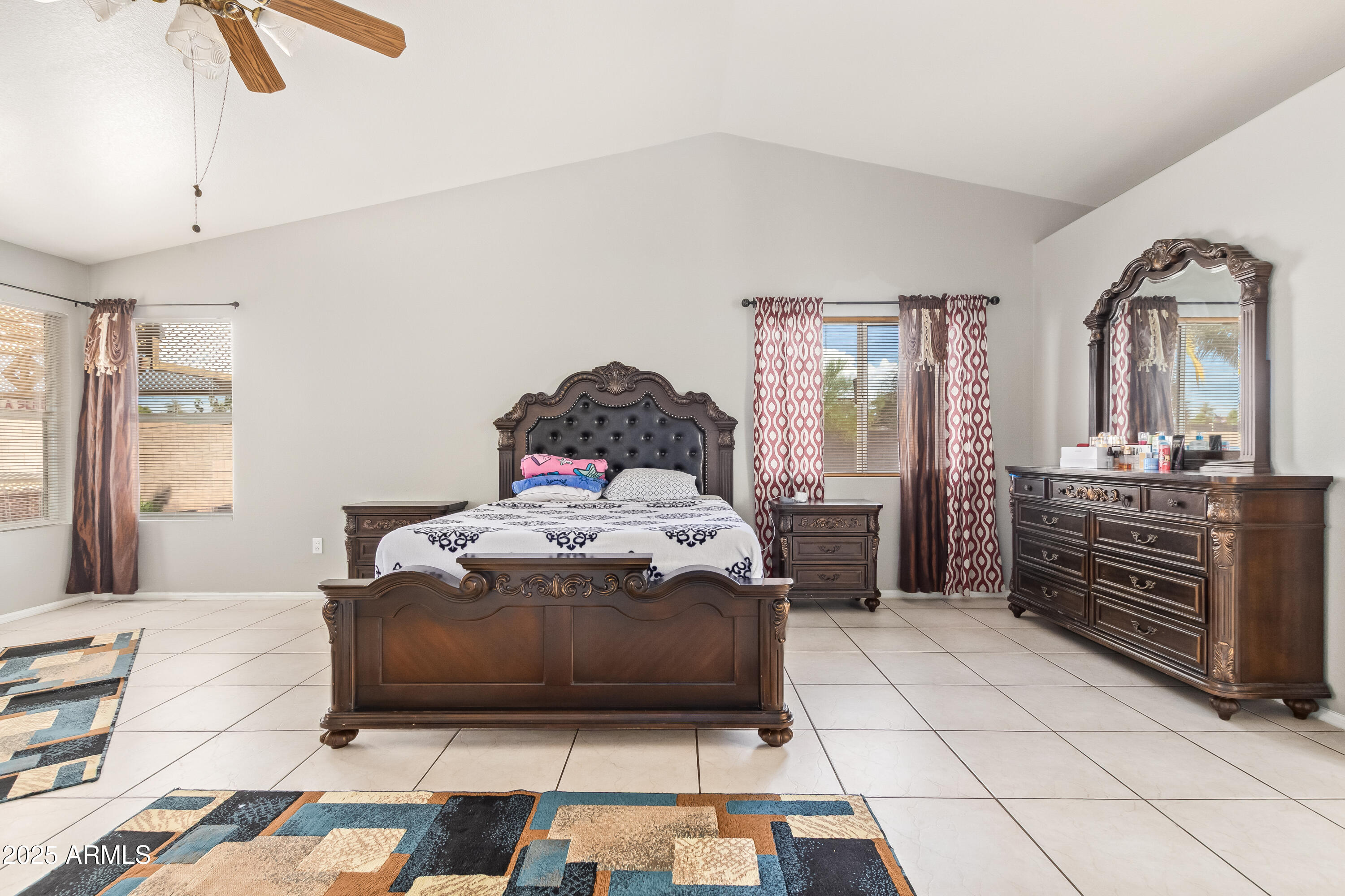 3935 West Charter Oak Road Phoenix, AZ 85029 - Photo 10 of 18 IMG_3933