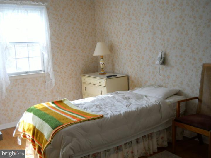 115 Elkins Road Cherry Hill, NJ 08034 - Photo 6 of 14
