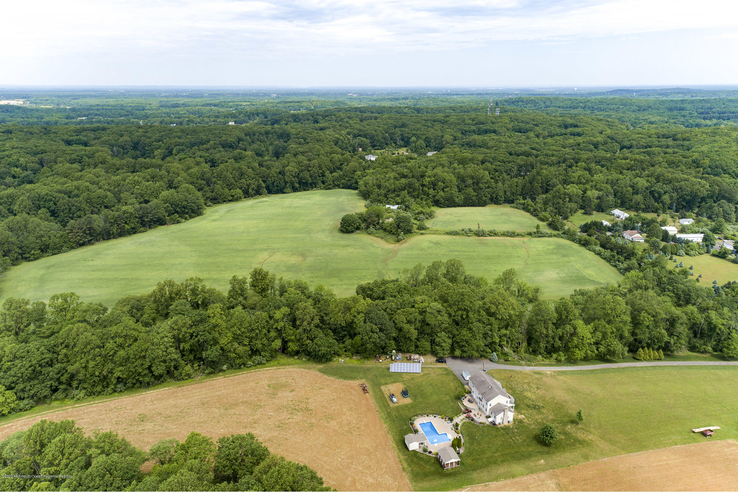 31 Chambers Road Cream Ridge, NJ 08514 - Photo 10 of 14 From_Left