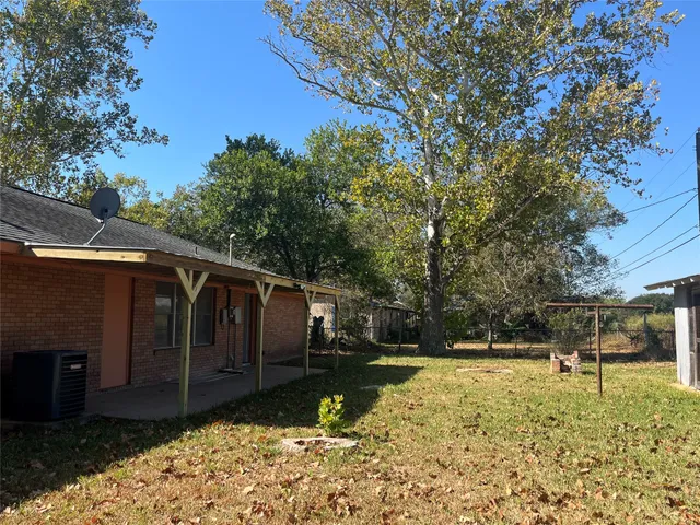 $2,200 | 106 Jane Drive, Columbus, TX 78934