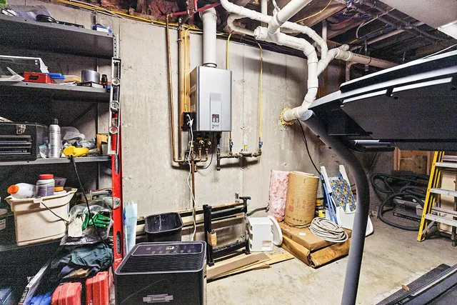 $550,000 | 39 Tilton Pond Road, Fayette, ME 04349