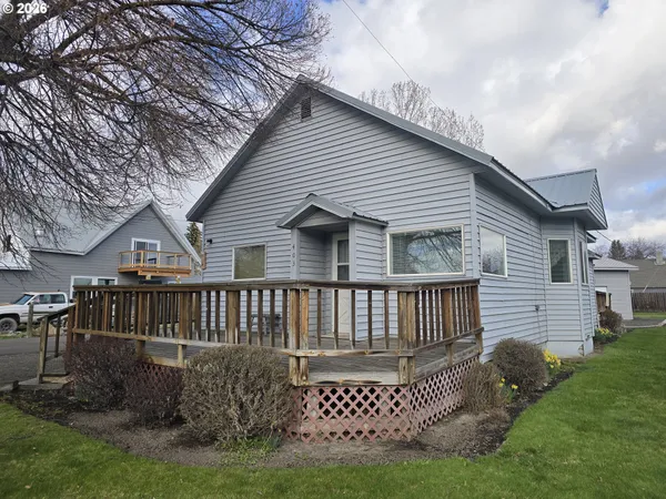 $350,000 | 403 Southwest Depot Street, Enterprise, OR 97828
