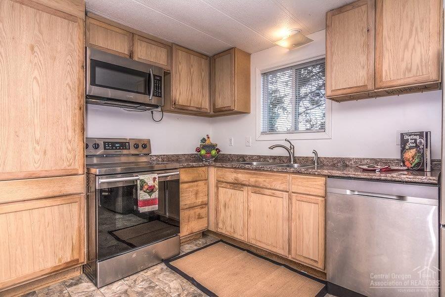 64855 McGrath Road Bend, OR 97701 - Photo 9 of 24 Additional Photo