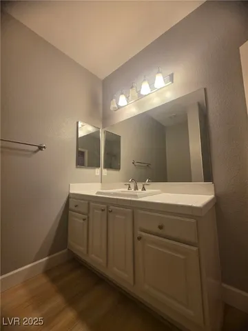 $1,900 | 5250 South Rainbow Boulevard, Unit 2181, Las Vegas, NV 89118