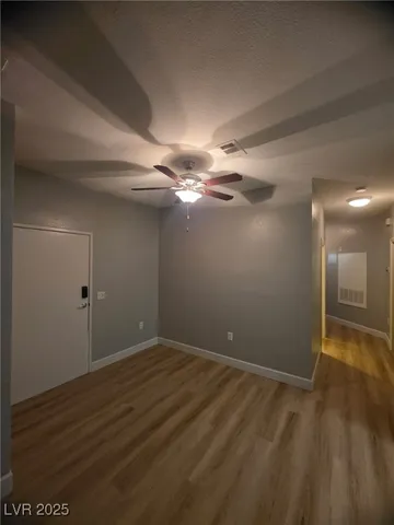 $1,900 | 5250 South Rainbow Boulevard, Unit 2181, Las Vegas, NV 89118