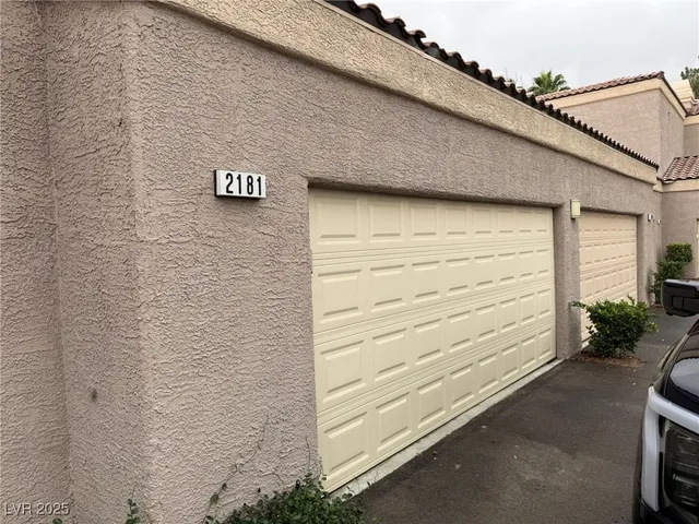 $1,900 | 5250 South Rainbow Boulevard, Unit 2181, Las Vegas, NV 89118