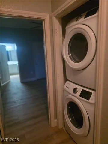 $1,900 | 5250 South Rainbow Boulevard, Unit 2181, Las Vegas, NV 89118