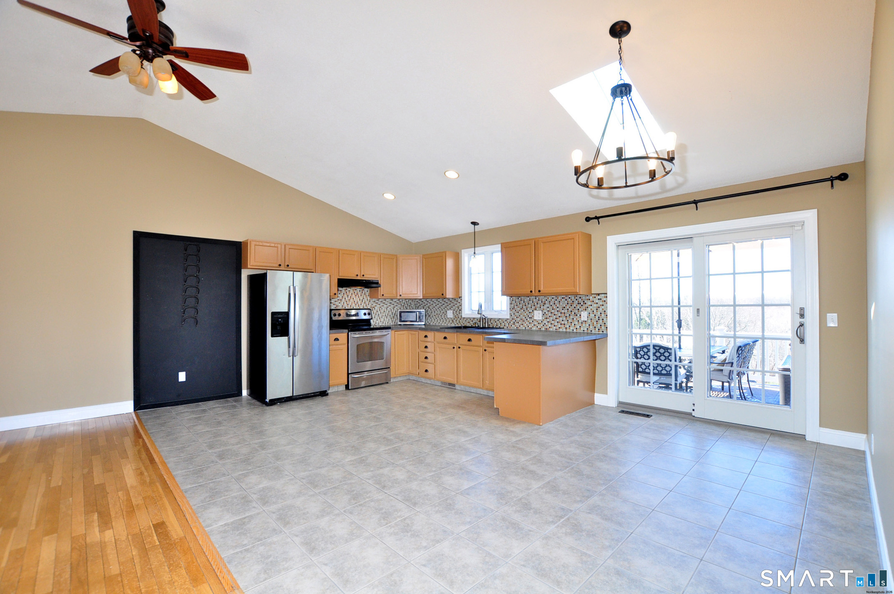 196 Jobs Hill Road Ellington, CT 06029 - Photo 14 of 40