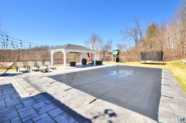 $579,000 | 196 Jobs Hill Road, Ellington, CT 06029