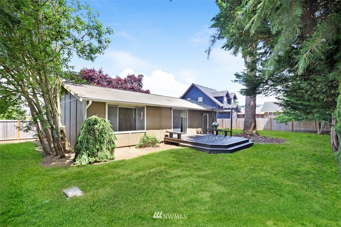 31803 West Rutherford Street Carnation, WA 98014 - Photo 2 of 19 Gallery Image 2