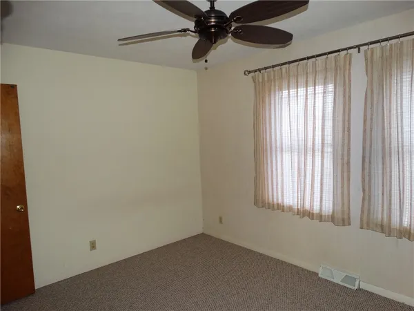 $1,250 | 146 Cutler Avenue, Corning, NY 14830