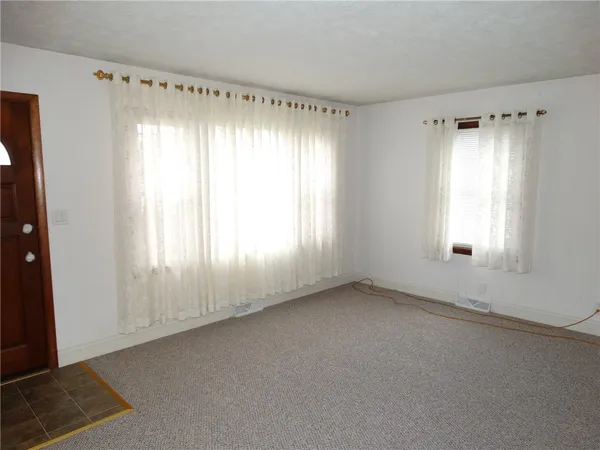 $1,250 | 146 Cutler Avenue, Corning, NY 14830