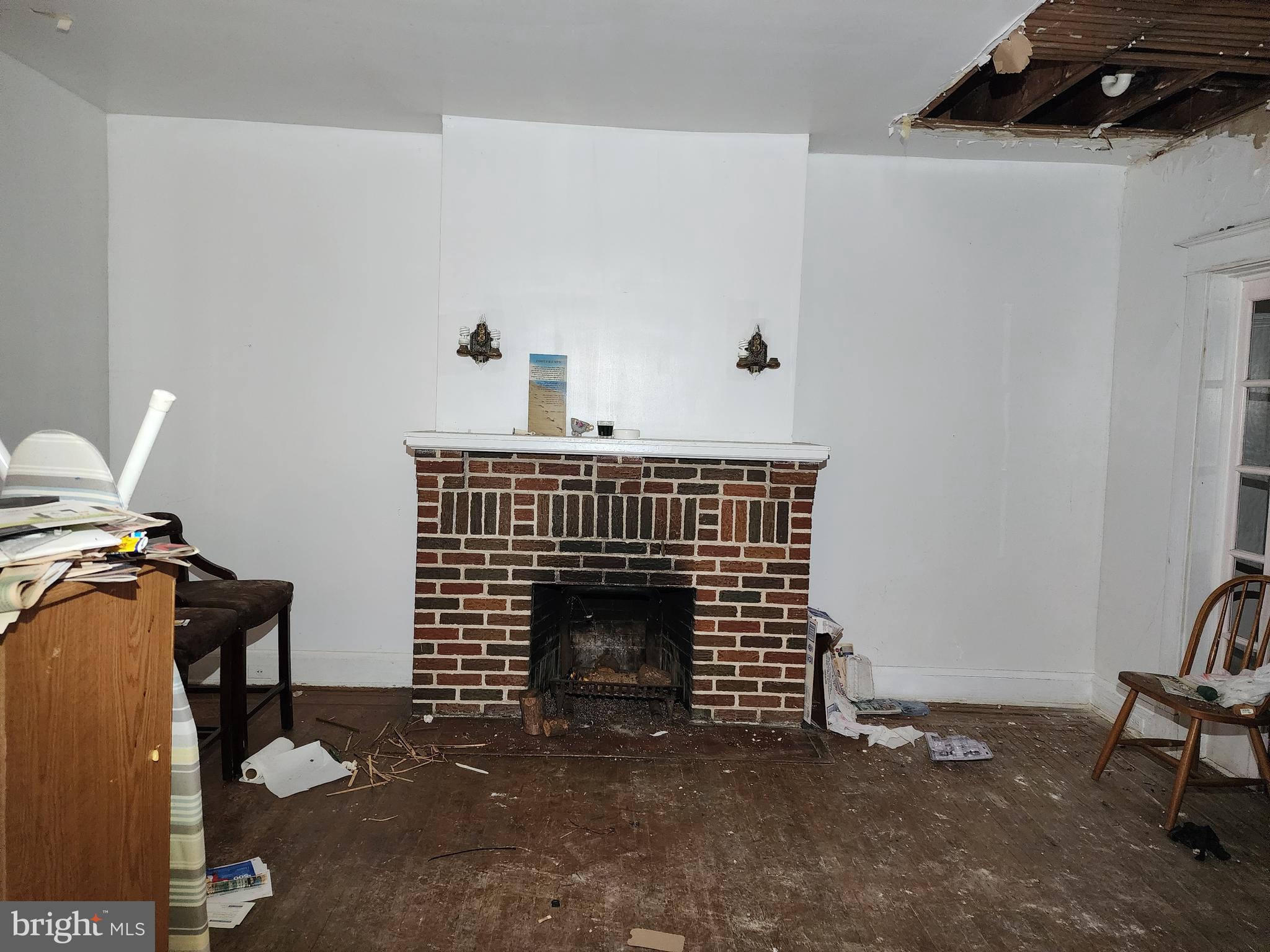 604 North Augusta Avenue Baltimore, MD 21229 - Photo 3 of 13