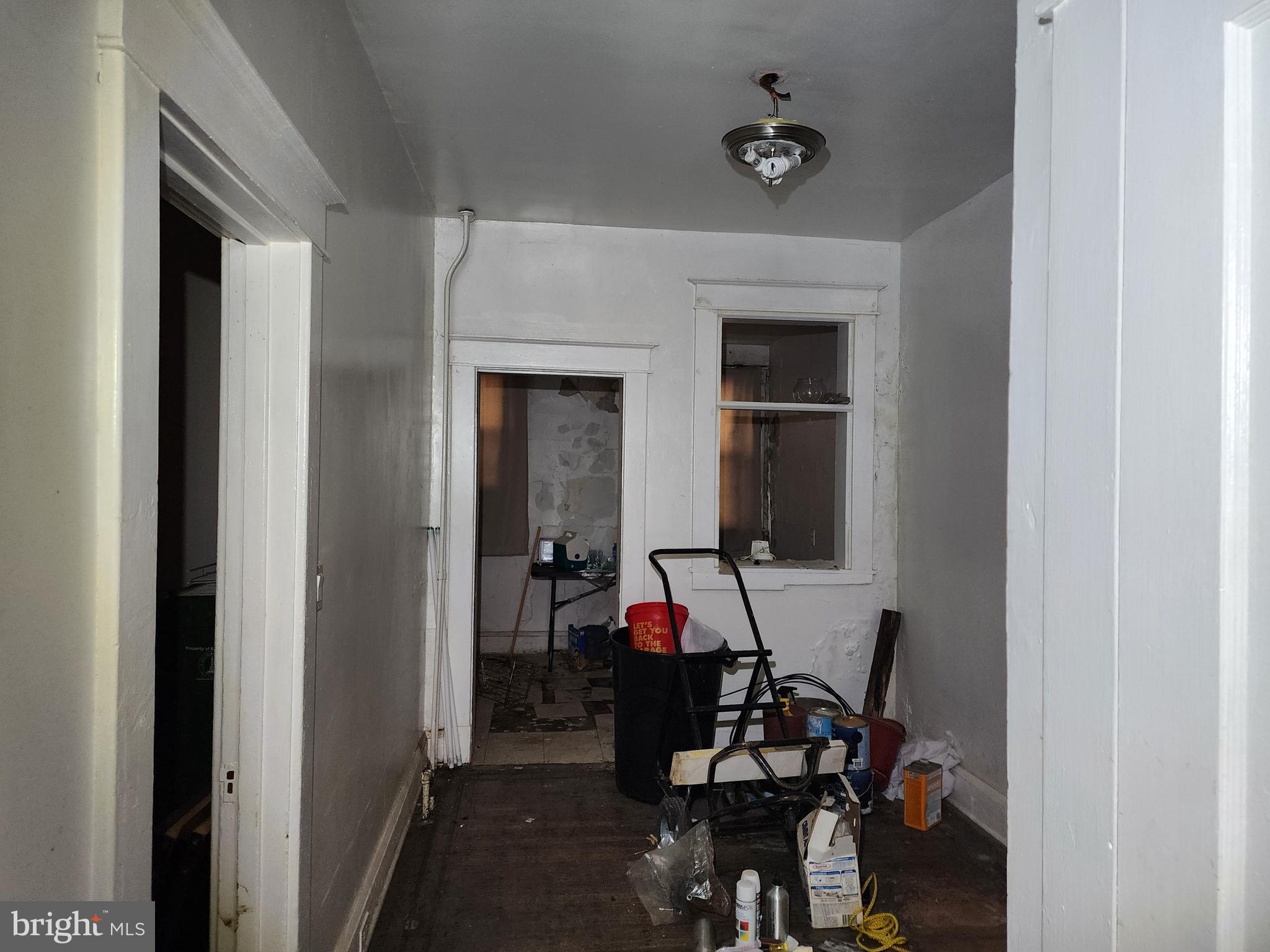 604 North Augusta Avenue Baltimore, MD 21229 - Photo 5 of 13