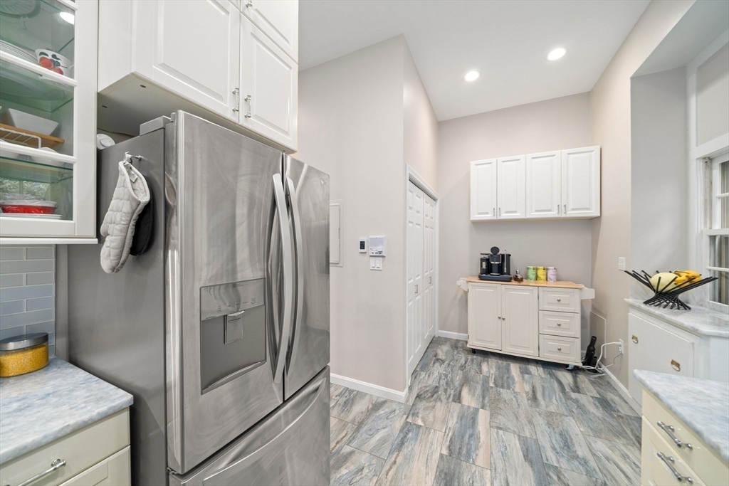 81 Glen Road, Unit S2 Brookline, MA 02445 - Photo 11 of 42