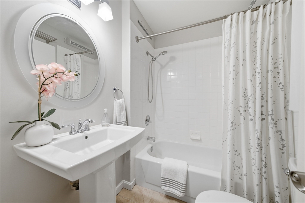 81 Glen Road, Unit S2 Brookline, MA 02445 - Photo 21 of 42
