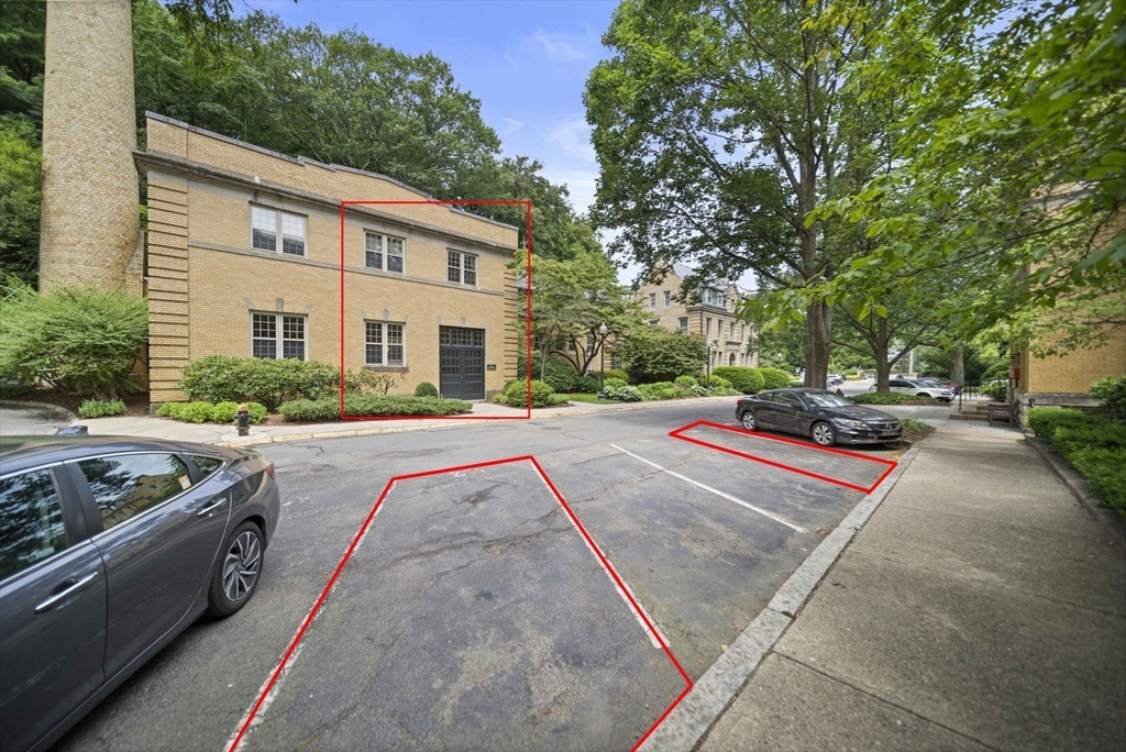 81 Glen Road, Unit S2 Brookline, MA 02445 - Photo 32 of 42