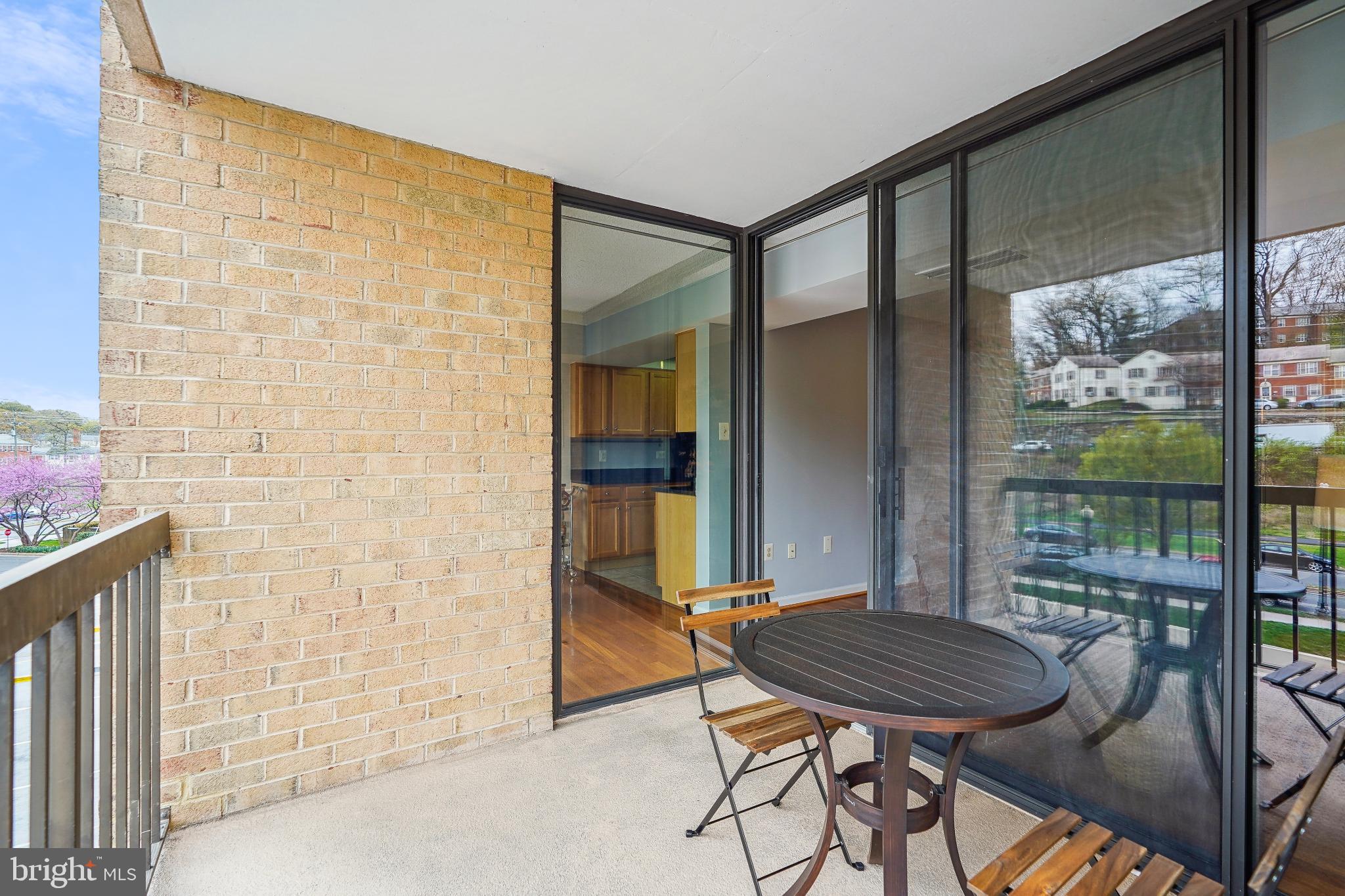 4500 South Four Mile Run Drive, Unit 129 Arlington, VA 22204 - Photo 6 of 34 a view of a outdoor seating area with furniture