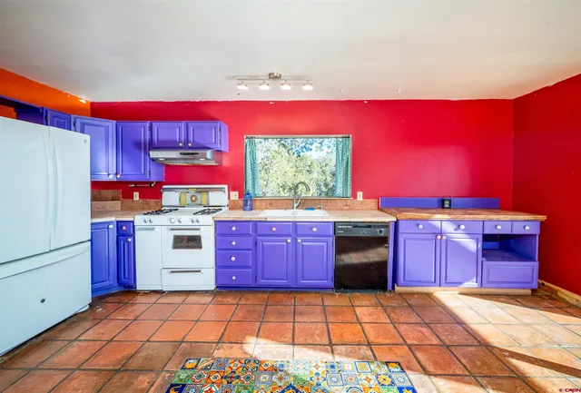 a view of an empty room with window