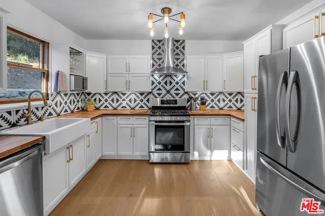 $899,900 | 17832 Little Tujunga Canyon Road, Santa Clarita, CA 91387