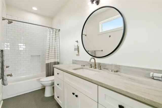 $2,700 | 4558 Frenchmen Street, New Orleans, LA 70122