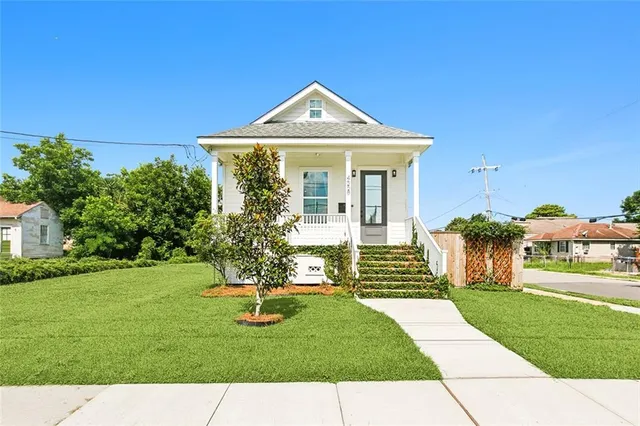$2,700 | 4558 Frenchmen Street, New Orleans, LA 70122