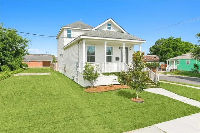 $2,700 | 4558 Frenchmen Street, New Orleans, LA 70122