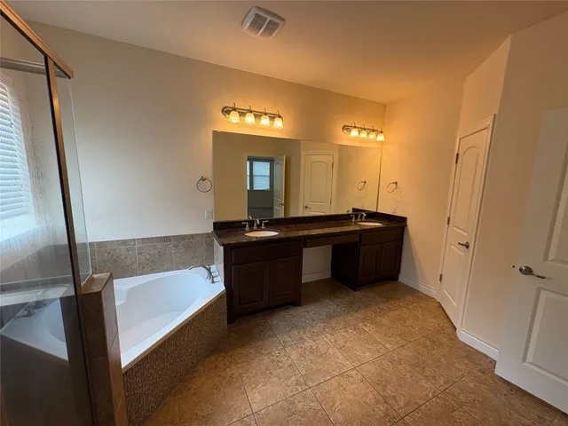 $2,550 | 3900 Crispin Hall Lane, Pflugerville, TX 78660