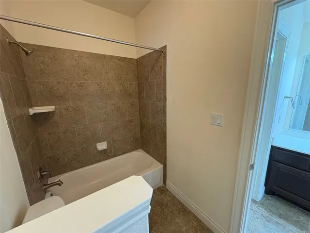 $2,550 | 3900 Crispin Hall Lane, Pflugerville, TX 78660