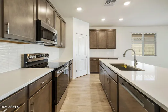 $1,995 | 18156 West Cielo Grande Avenue, Surprise, AZ 85387