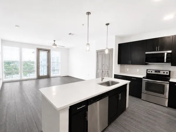 $1,996 | 1111 North Durham Drive, Unit 620, Houston, TX 77008