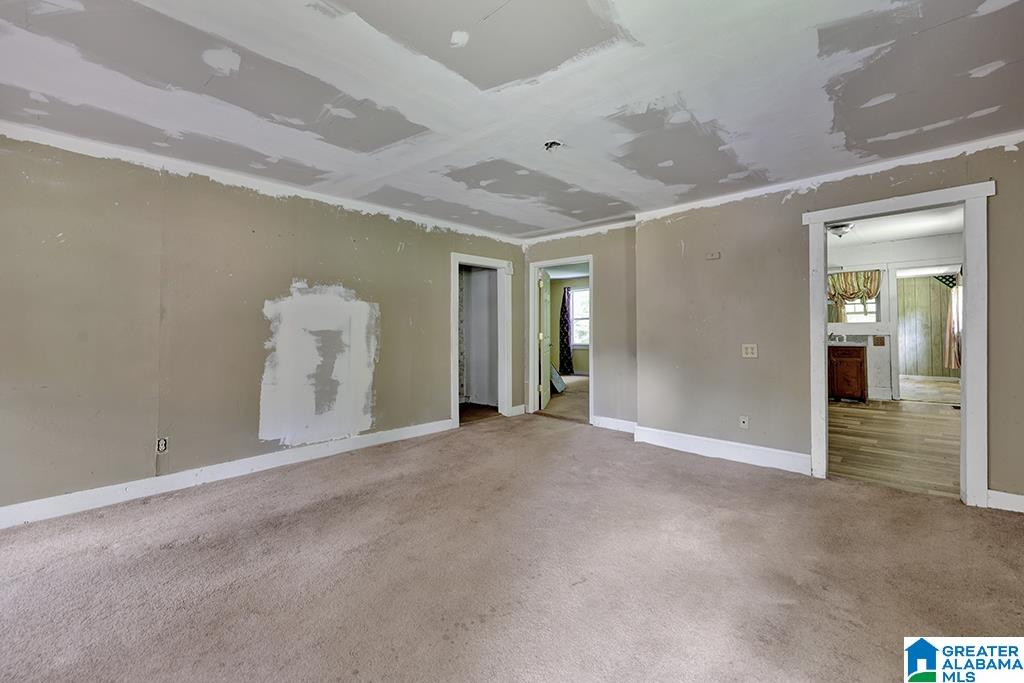 1611 Elizabeth Street Gadsden, AL 35903 - Photo 4 of 22