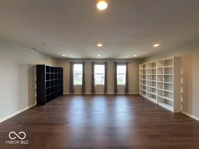 $2,500 | 13213 Isle Of Man Way, Fishers, IN 46037