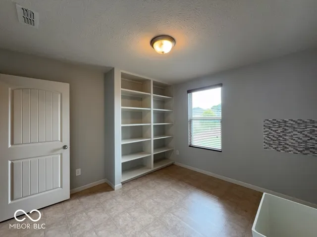 $2,500 | 13213 Isle Of Man Way, Fishers, IN 46037