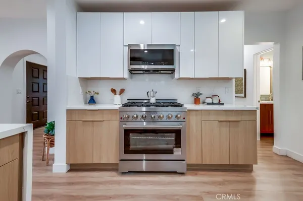 $9,600 | 4016 6th Avenue, Leimert Park, CA 90008