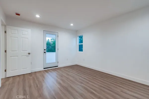 $9,600 | 4016 6th Avenue, Leimert Park, CA 90008