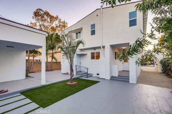 $9,600 | 4016 6th Avenue, Leimert Park, CA 90008