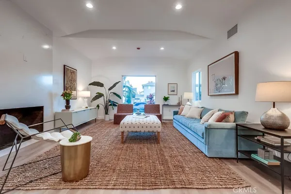 $9,600 | 4016 6th Avenue, Leimert Park, CA 90008