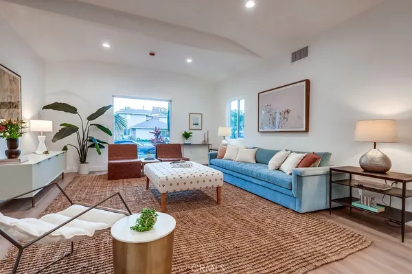 $9,600 | 4016 6th Avenue, Leimert Park, CA 90008