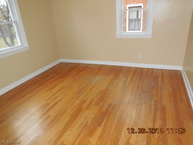 3557 Radcliffe Road Cleveland, OH 44121 - Photo 6 of 9