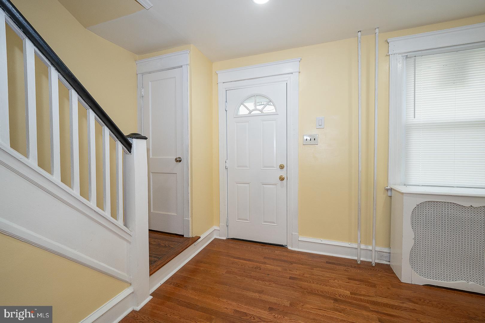 575 Timberlake Road Upper Darby, PA 19082 - Photo 3 of 42