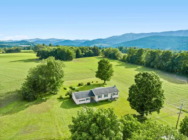 $450,000 | 2480 East Warren Road, Waitsfield, VT 05673