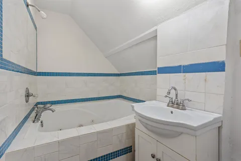 $500,000 | 4353 South 5th Street, Milwaukee, WI 53207