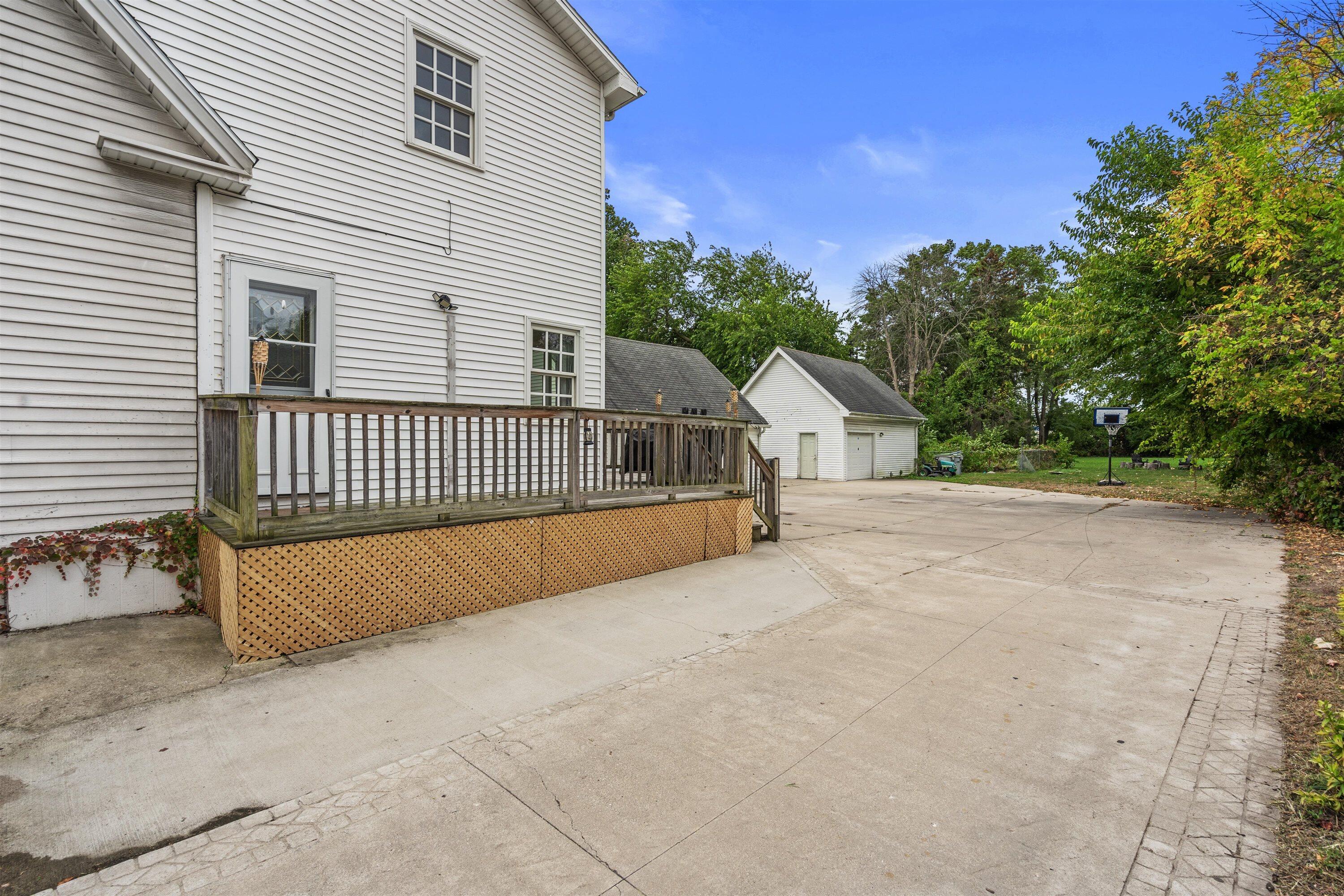 4353 South 5th Street Milwaukee, WI 53207 - Photo 50 of 61 02-DSC00003