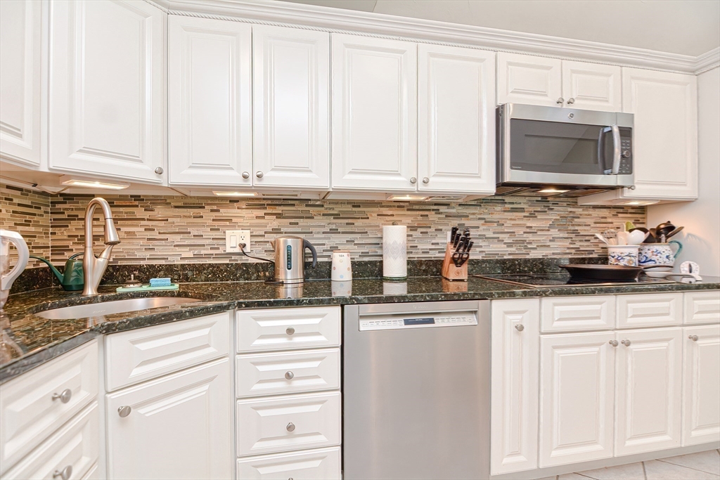 77 Gold Leaf Lane, Unit 77 Mashpee, MA 02649 - Photo 12 of 38