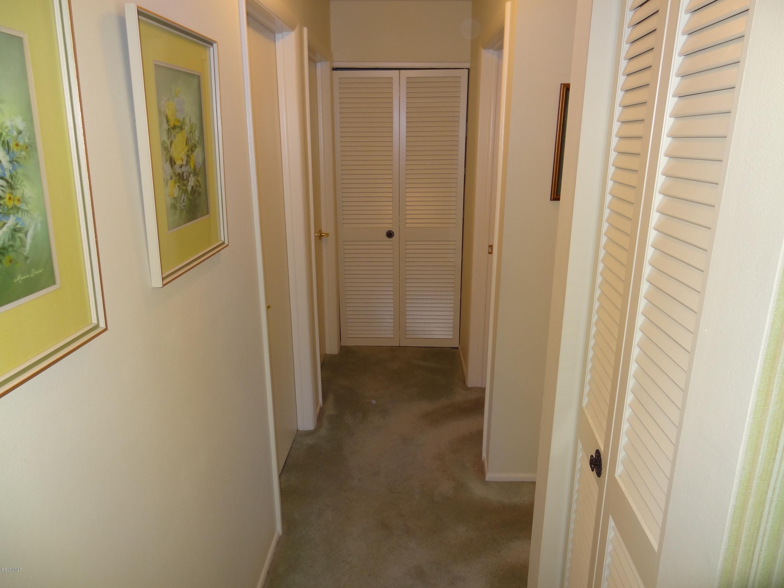 2237 Montgomery Road Melbourne, FL 32935 - Photo 8 of 21 Hallway