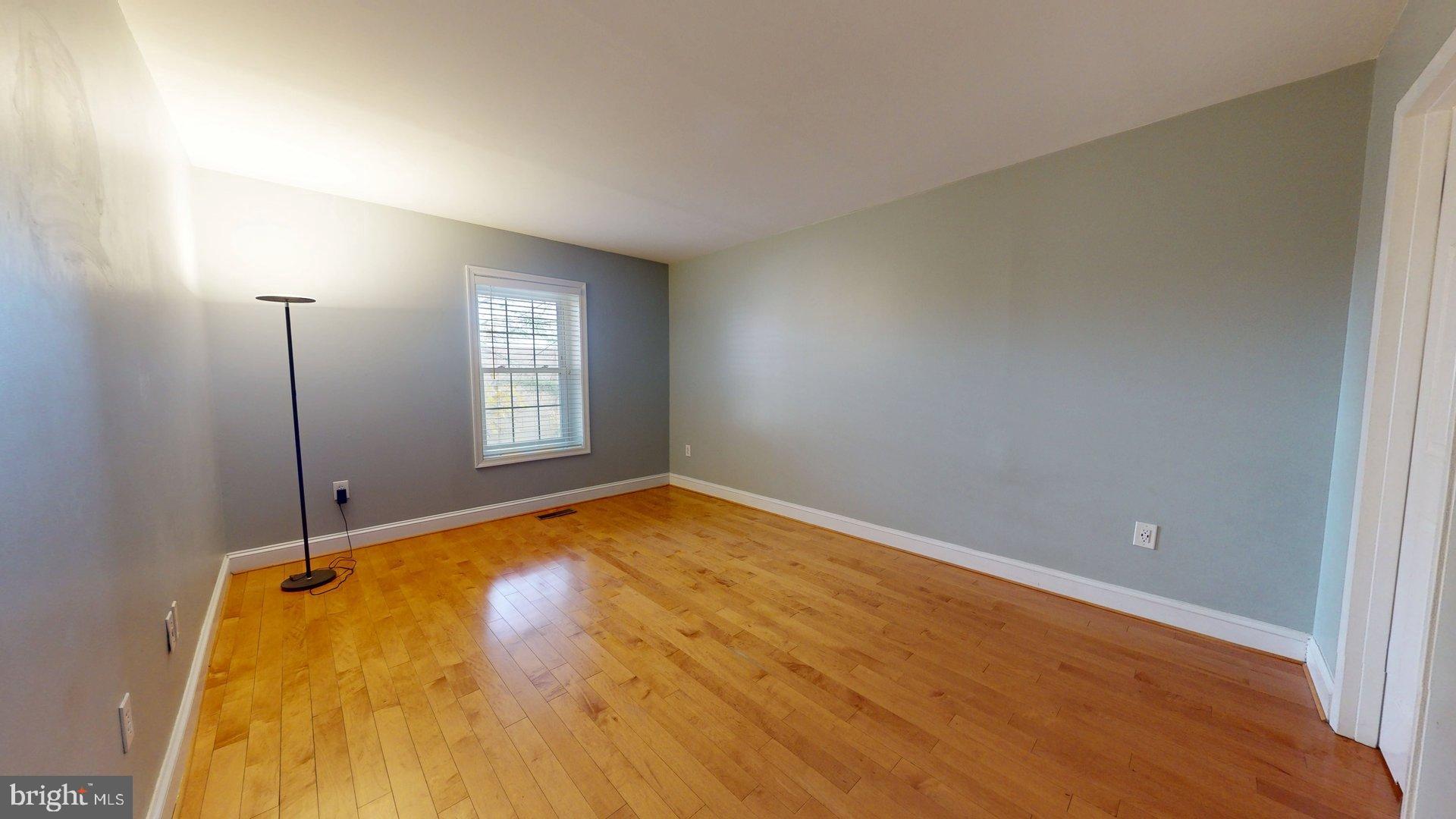 951 South Rolfe Street, Unit 1 Arlington, VA 22204 - Photo 15 of 18 a view of empty room with window