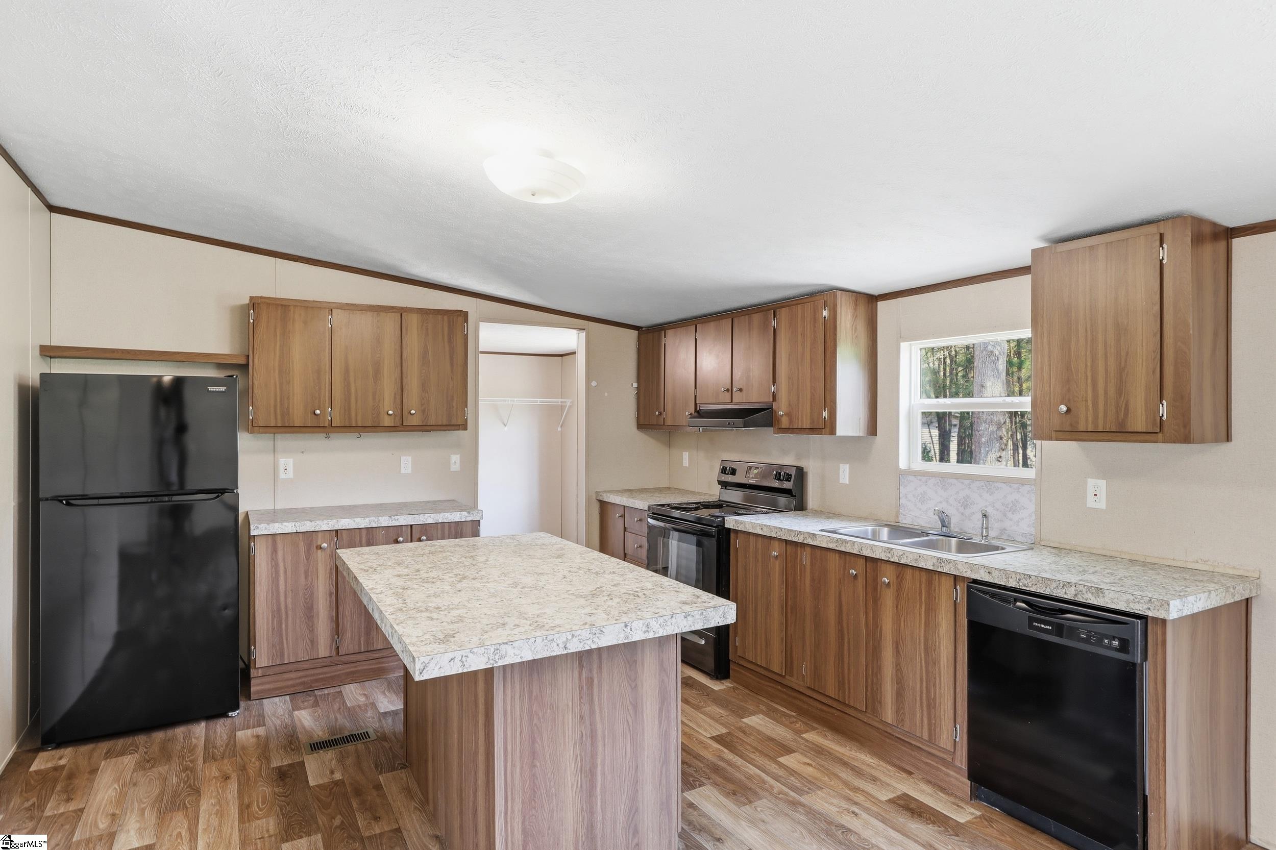 23 State Rd S-30-40 Gray Court, SC 29645 - Photo 5 of 30